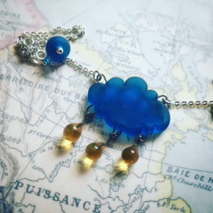 BLEU ENCRE COLLIER NUAGE GOUTTE AMBRE