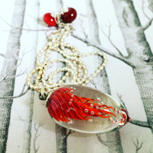 COLLECTION IMPLOSION ROUGE PENDENTIF