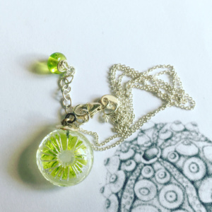 COLLECTION OURSIN VERT MINI PENDENTIF (2)