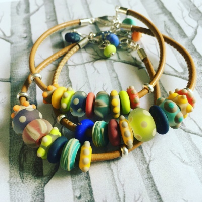 COLLECTION GRAPHIC MULTICOLORE BRACELETS